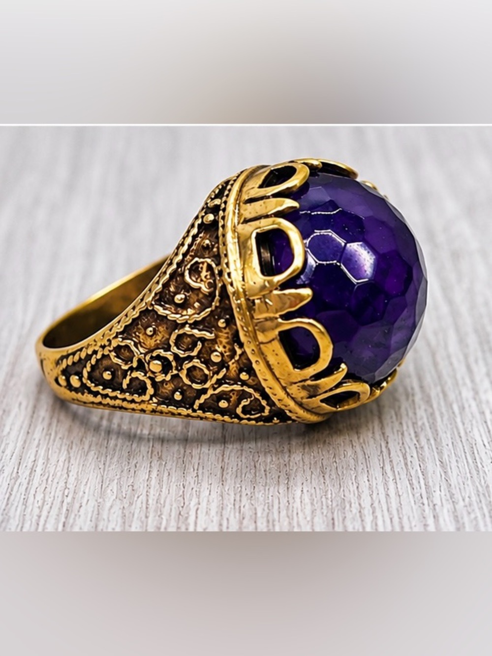 515. Vintage Purple Faceted Stone Regal Victorian Revival Statement Ring Sz10